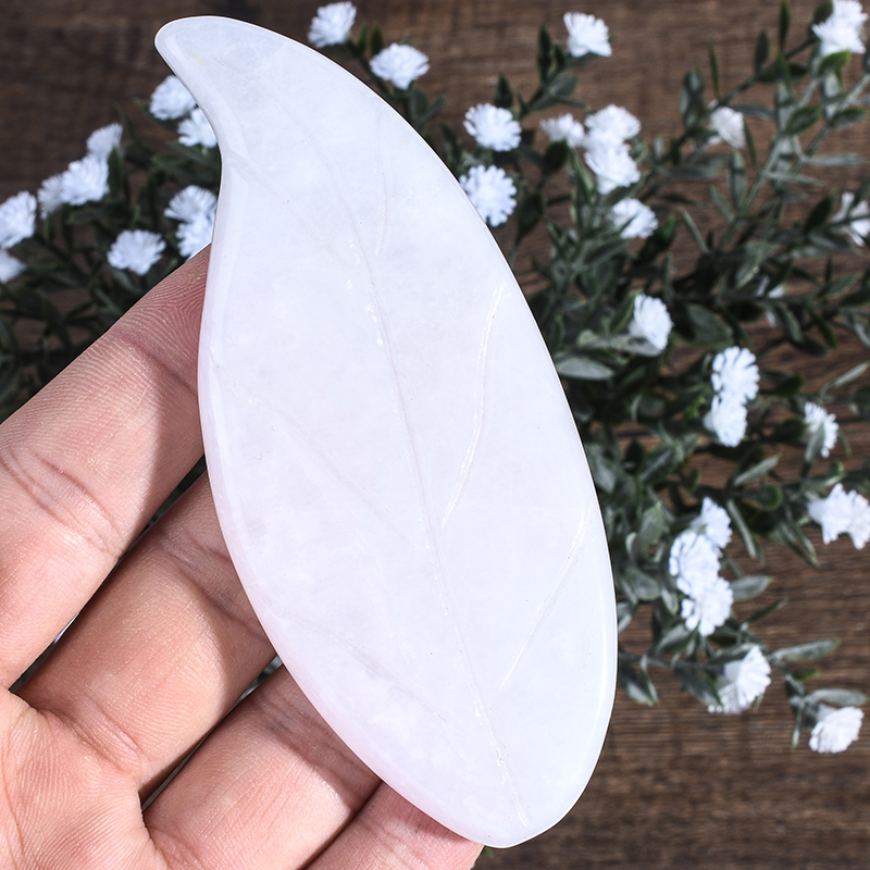 white jade gua sha display (4)