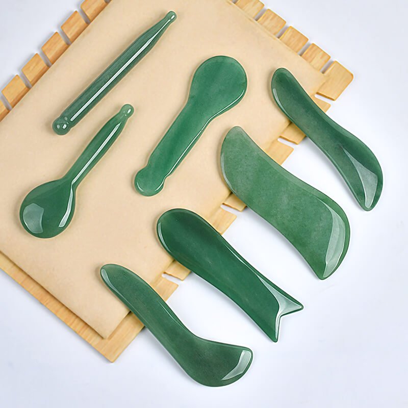 green aventurine gua sha (10)
